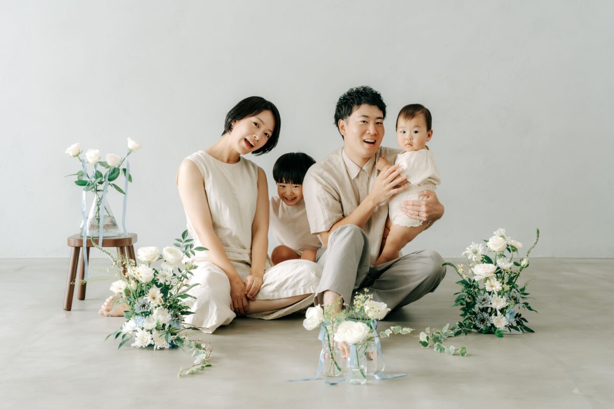 奈良市内にある、フォトスタジオスーベニアスタジオの家族写真・ファミリーフォト・バースデーフォト・七五三・ニューボーンフォト・ハーフバースデーフォト