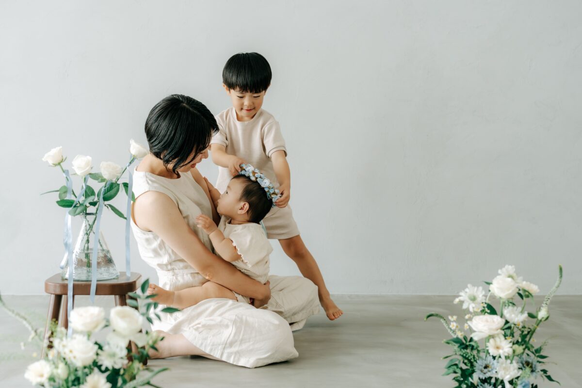 奈良市内にある、フォトスタジオスーベニアスタジオの家族写真・ファミリーフォト・バースデーフォト・七五三・ニューボーンフォト・ハーフバースデーフォト