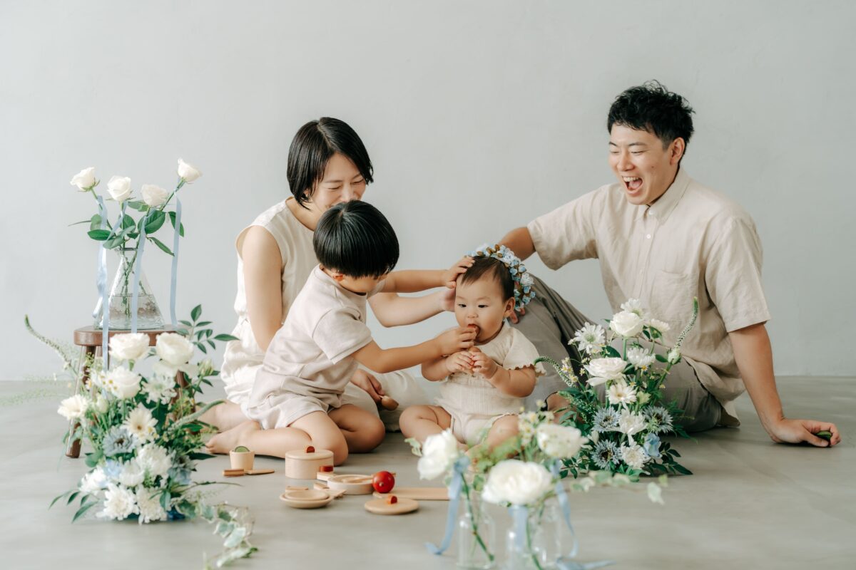 奈良市内にある、フォトスタジオスーベニアスタジオの家族写真・ファミリーフォト・バースデーフォト・七五三・ニューボーンフォト・ハーフバースデーフォト