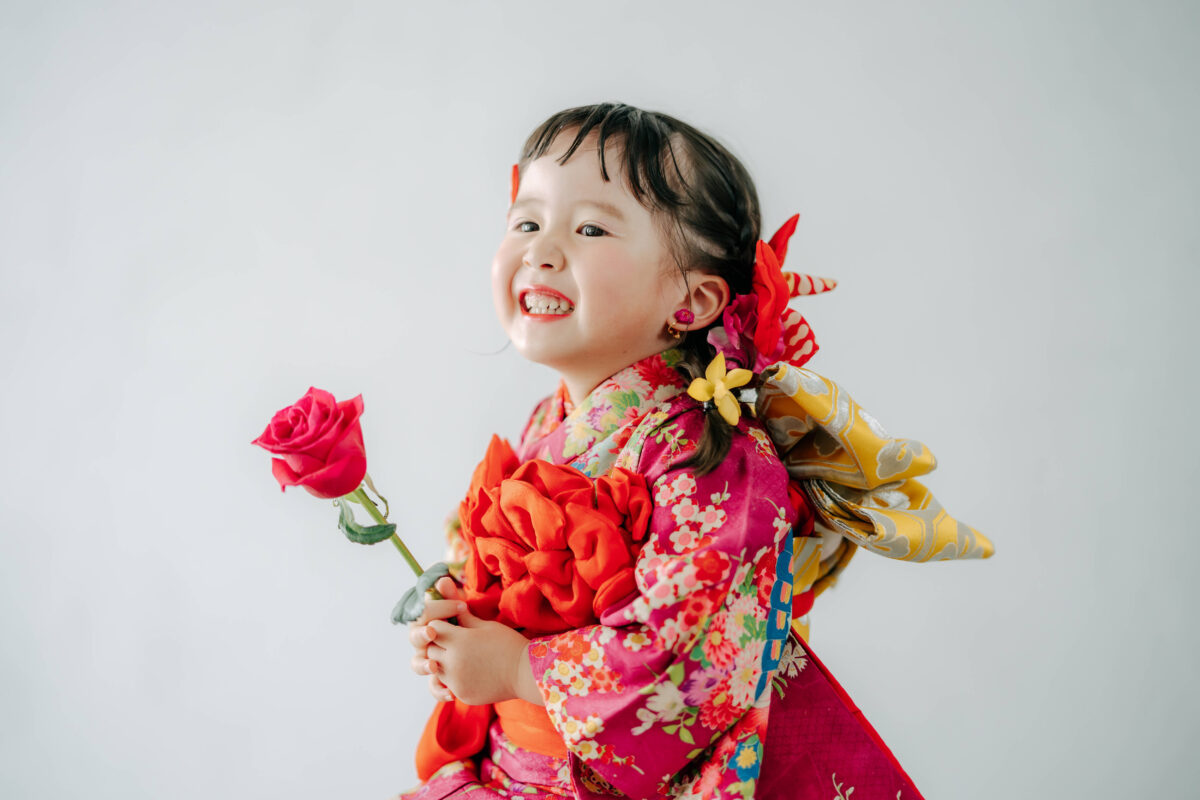 奈良市内にある、フォトスタジオスーベニアスタジオの家族写真・ファミリーフォト・バースデーフォト・七五三・ニューボーンフォト・ハーフバースデーフォト、マタニティーフォト